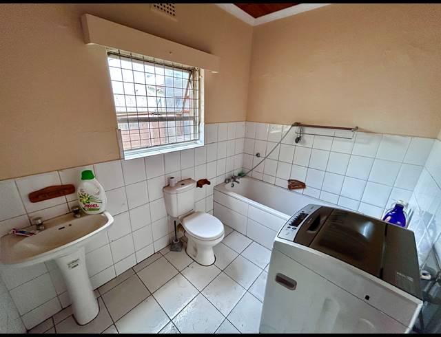 4 BEDROOM HOUSE FOR SALE IN RUYTERWACHT